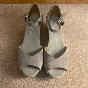Toms sandals. Perfect condition!